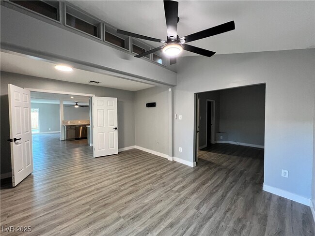 Building Photo - 3140 Hebard Dr