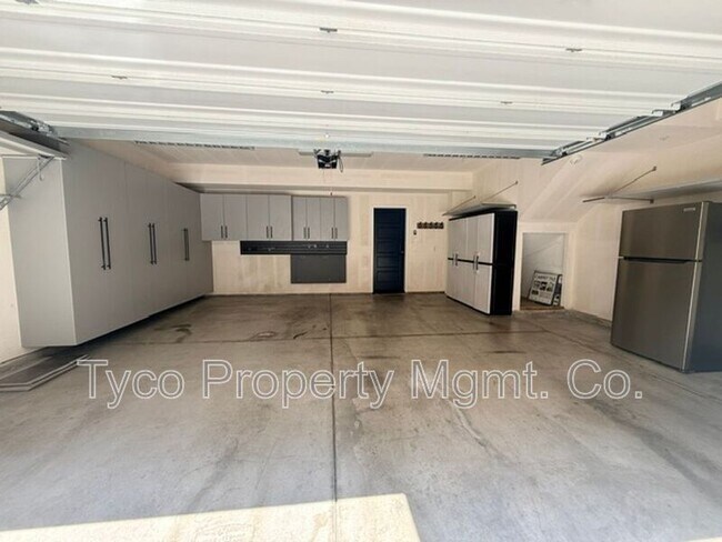 Building Photo - 2344 Element Way