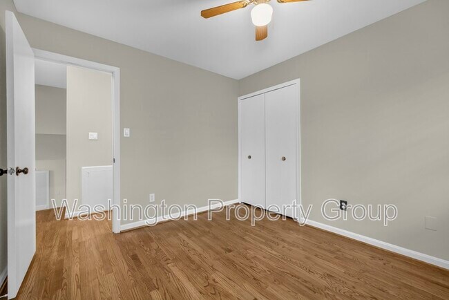 Building Photo - 4702 Declaration Ct