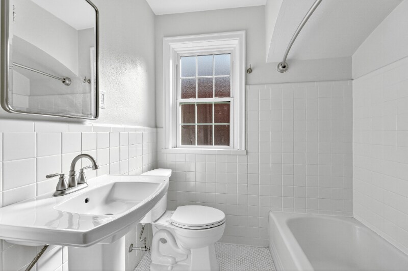 Building Photo - 4708 Locke Ave