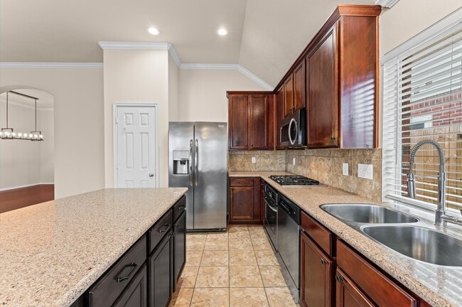 Building Photo - 13009 Castlewind Ln