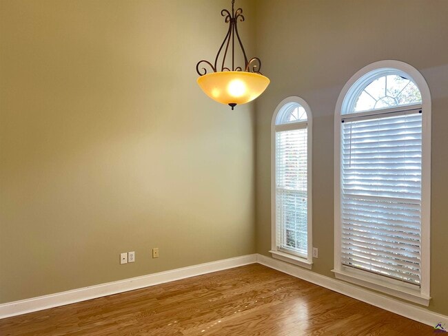 Building Photo - 104 Prestige Dr