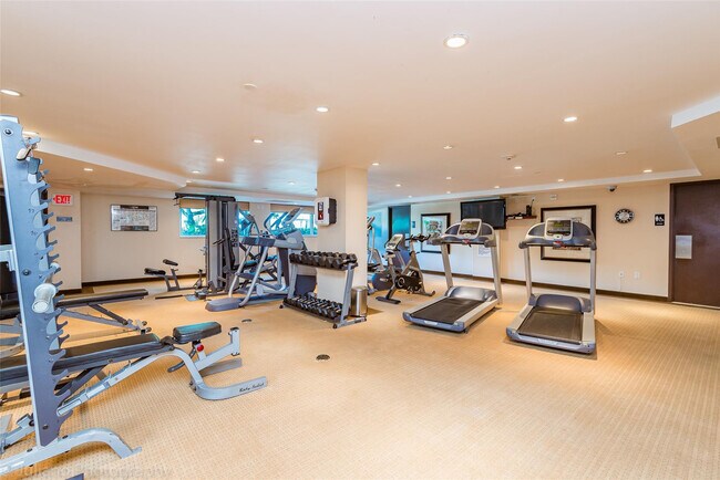 Building Photo - 801 Briny Ave