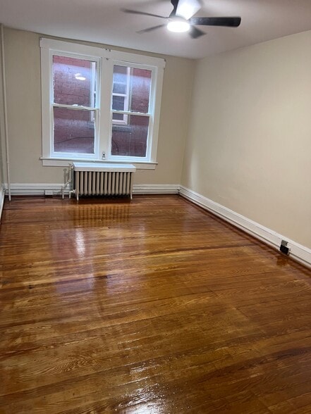 Building Photo - 527 Fayette St