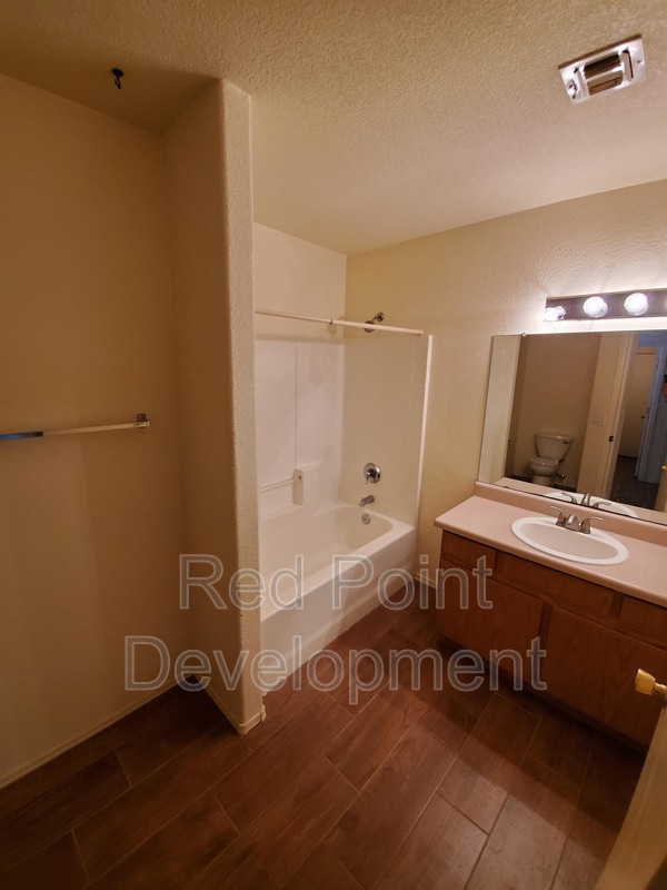 Building Photo - 3428 W Courtney Crossing Ln