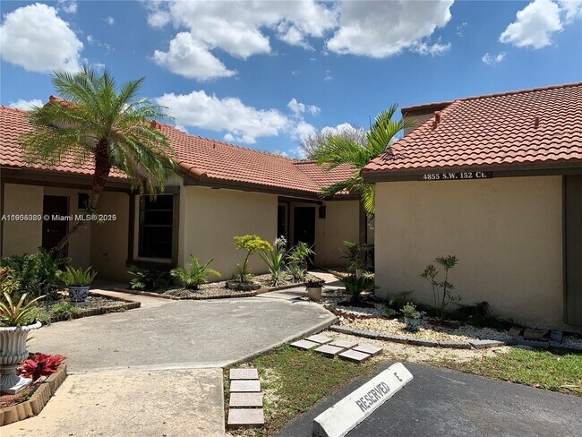 Primary Photo - 4855 SW 152nd Ct