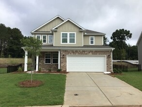 Building Photo - 104 Fairway Dr