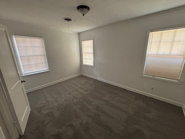 Building Photo - 3350 Ridgecrest St