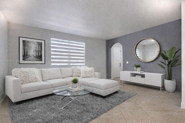 Building Photo - 16620 SW 42nd Terrace