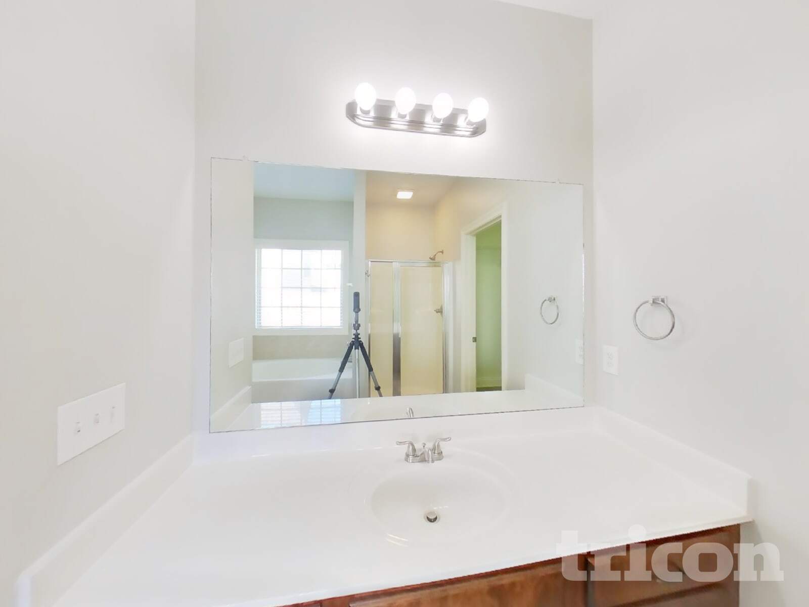 Building Photo - 839 S Westland Ave