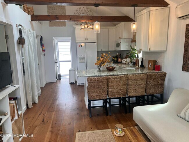 Building Photo - 503 15th Ave