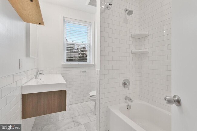 Building Photo - 1339 Corcoran St NW