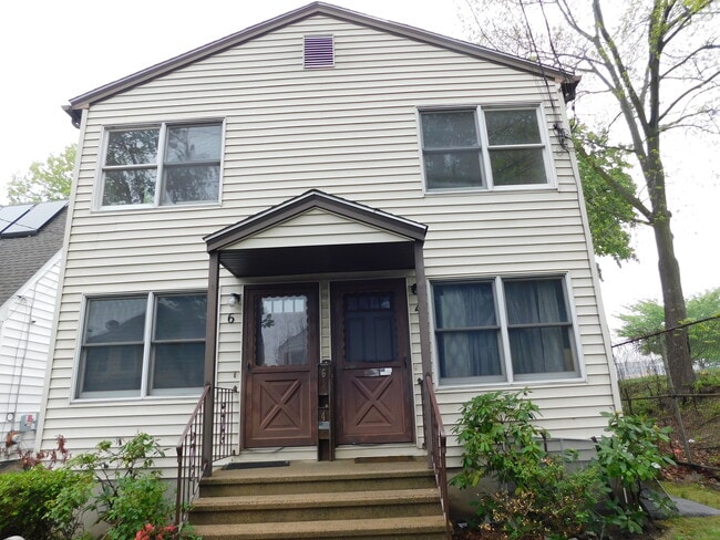 Primary Photo - 6 Herkimer St