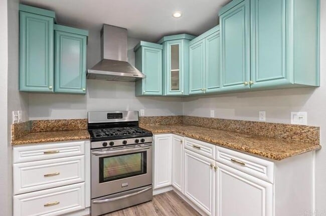 Building Photo - Fully Remodeled Gem in Bonita Villas