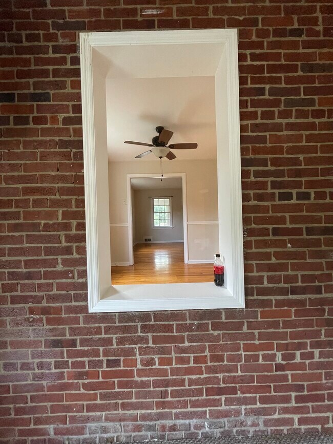 Building Photo - 5937 Monticello Rd