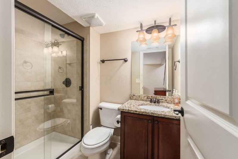 Building Photo - 903 Adara Dr