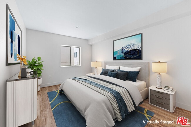 Building Photo - 5232 Satsuma Ave