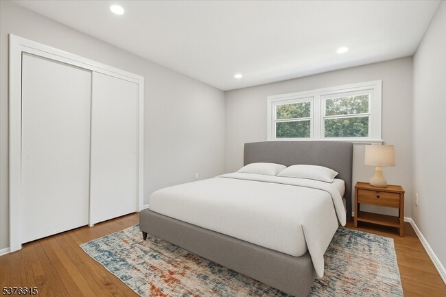 Building Photo - 19 Braidburn Way