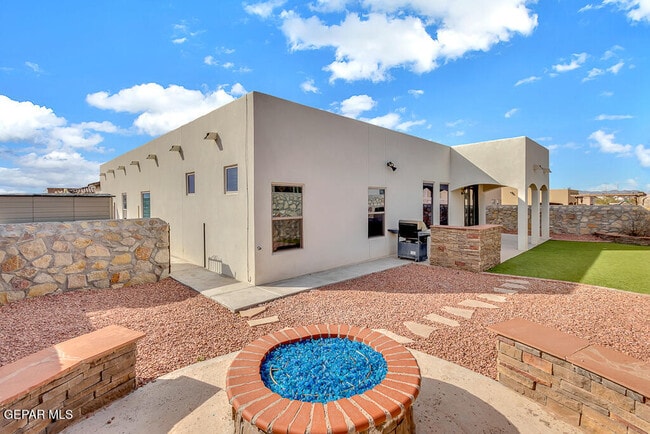 Building Photo - 12165 Dome Ct