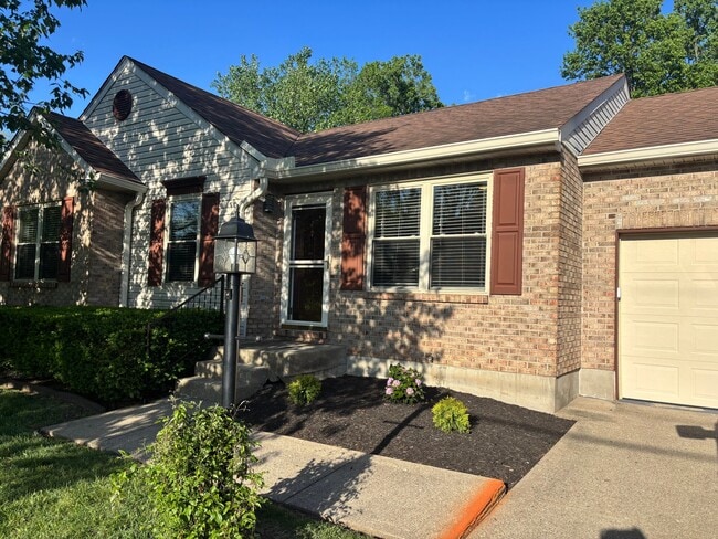 Building Photo - 1708 Deer Run Dr