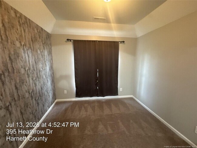 Building Photo - 395 Heathrow Dr