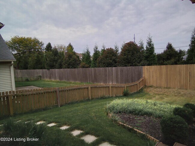 Building Photo - 10143 Spring Gate Dr