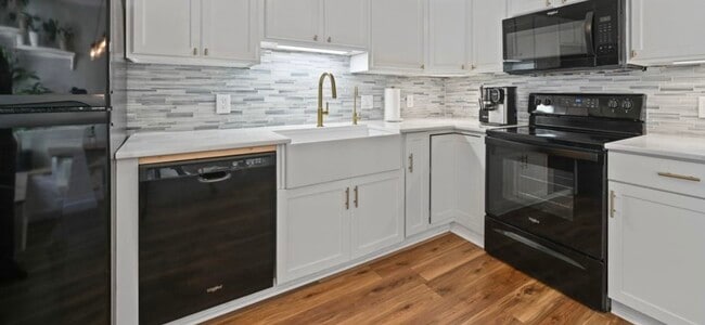 Building Photo - 252 Howle Ave