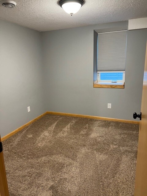 Building Photo - 2674 Matilda St