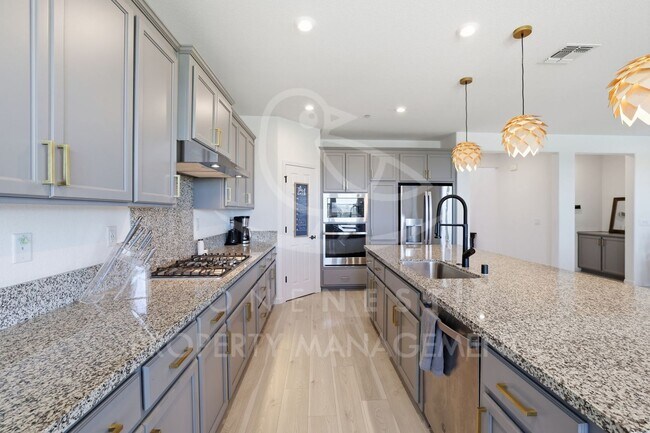 Building Photo - 2532 Eastridge Dr