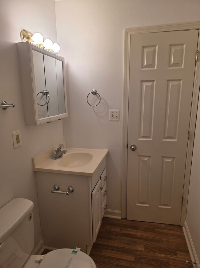 Building Photo - 159 Hazeldale Ln. New Bern, 2 Bedroom, 1 bathroom,  duplex