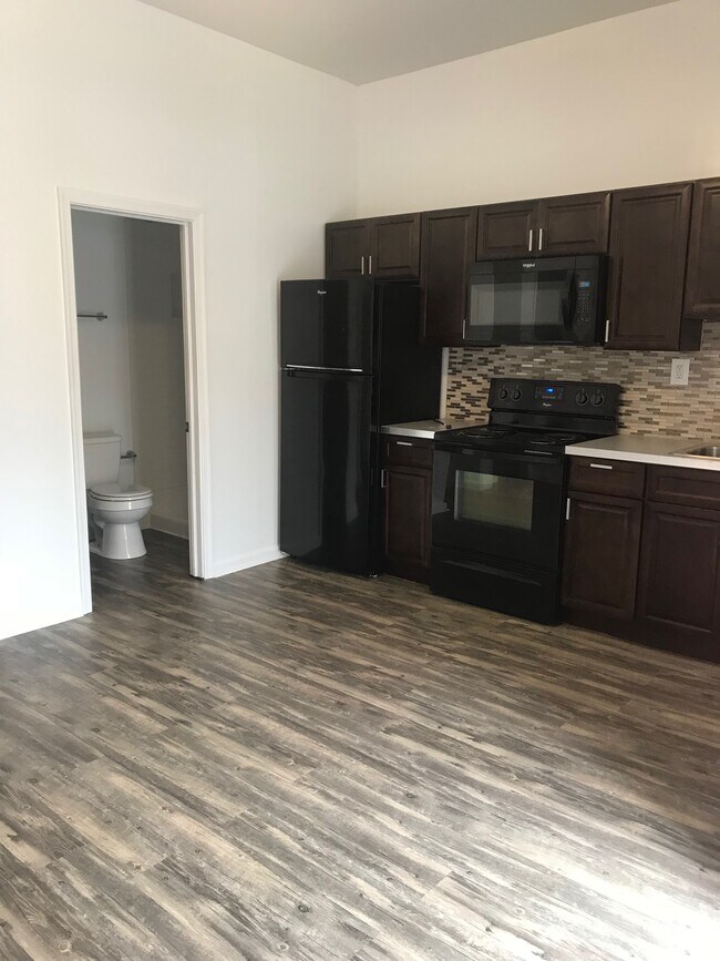 Kitchen and Entry to bathroom - 2106 E Chelten Ave
