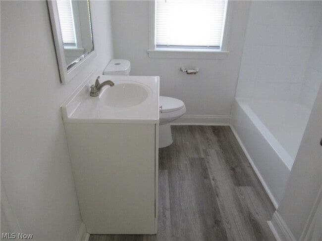 Building Photo - 1403 Dawnwood Dr