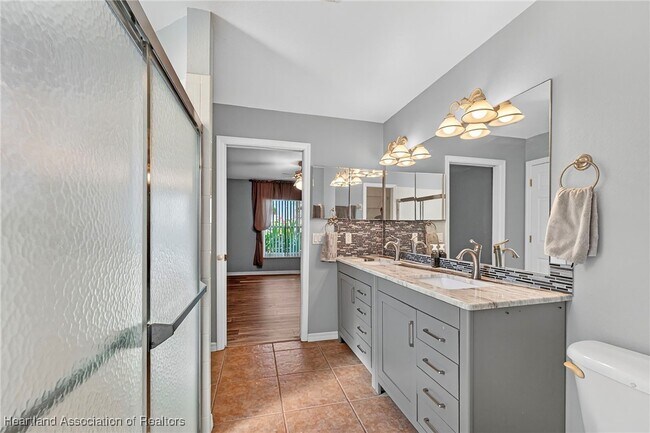 Building Photo - 105 Fern Ct