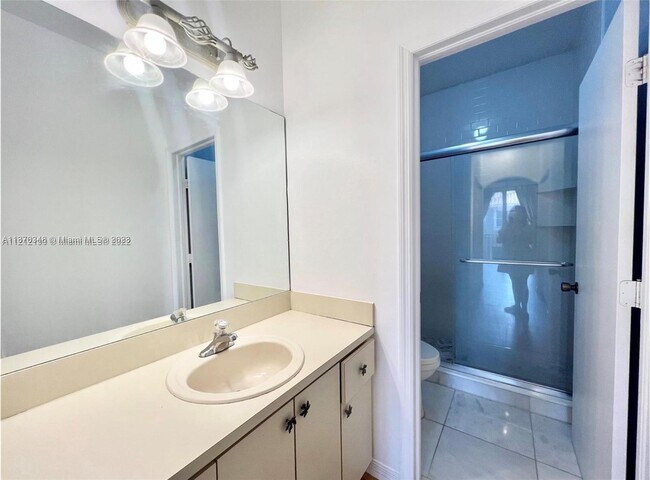 Building Photo - 2313 Clipper Pl