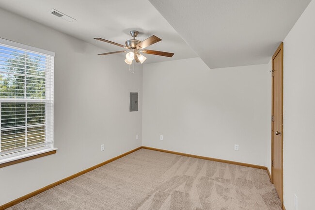 Building Photo - 5718 Canaveral Dr