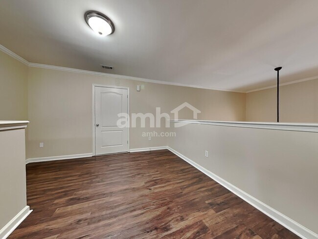 Building Photo - 26 Concordia Ct