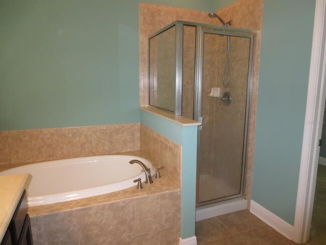 Building Photo - 7402 S Fitzgerald St