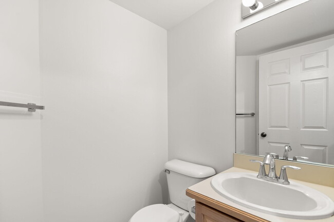 Building Photo - 3034 Forest Creek Ct