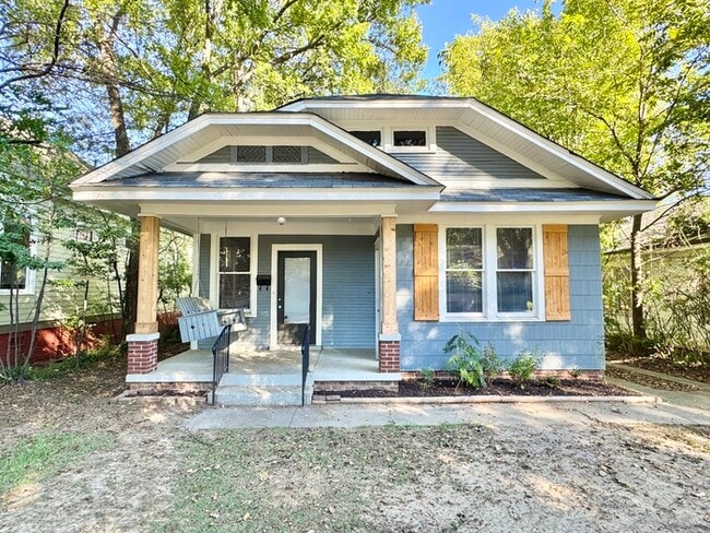 Building Photo - 664 Landis St