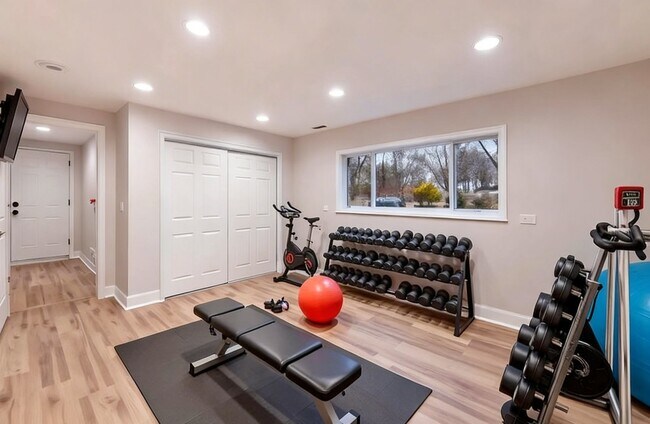 Building Photo - 24331 Davids Ct