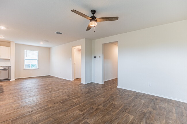 Building Photo - 13111 Winemaker Dr