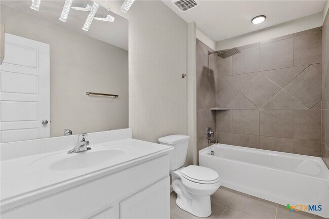 Building Photo - 1160 Water Valley