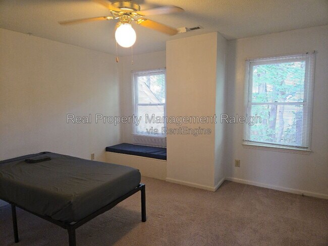Building Photo - 4130 Kaplan Dr