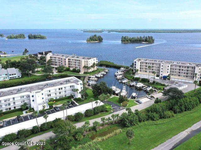 Building Photo - 6124 S River Run Dr