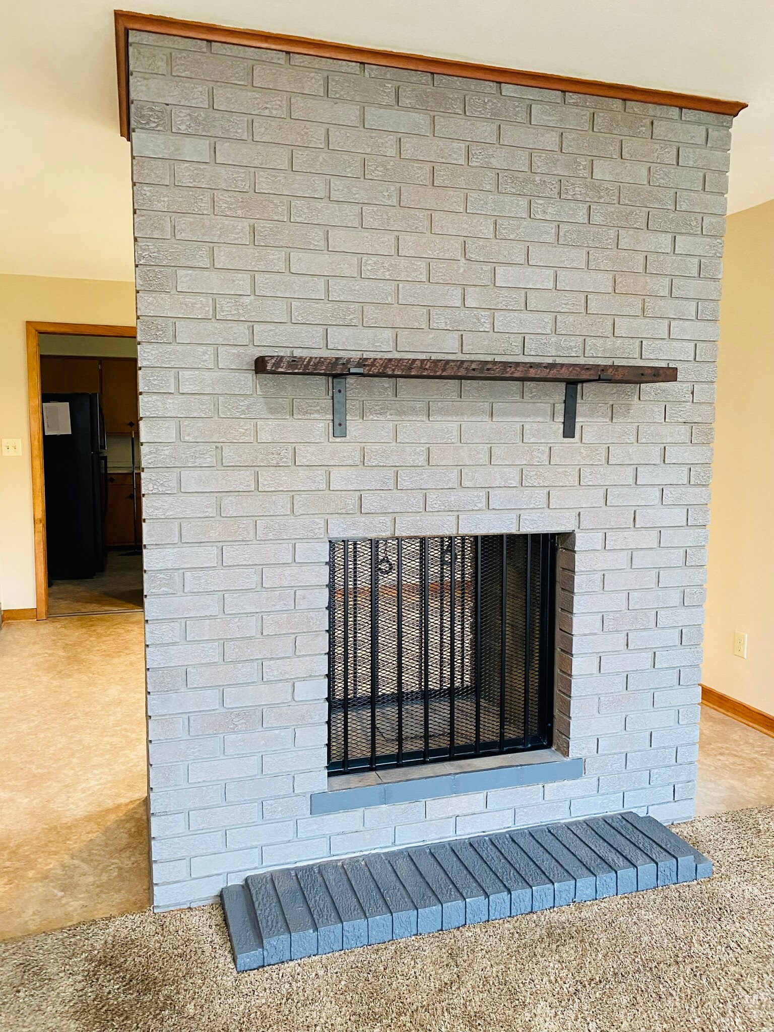 Fireplace - 400 7th Ave SE