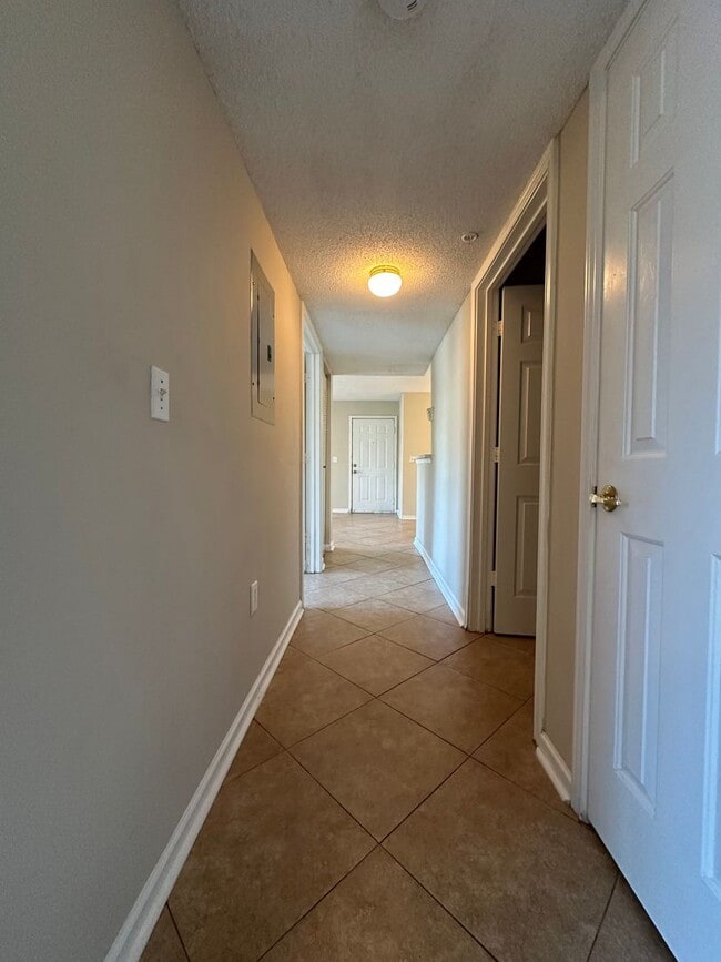Building Photo - Perfect 2 bed/ 2bath located in Destin