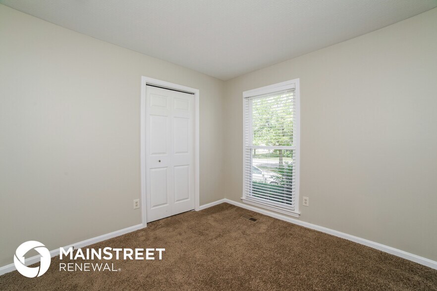 Building Photo - 4912 Simpson Dr