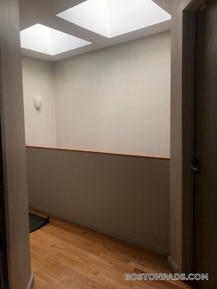 Building Photo - 53 Glenville Ave