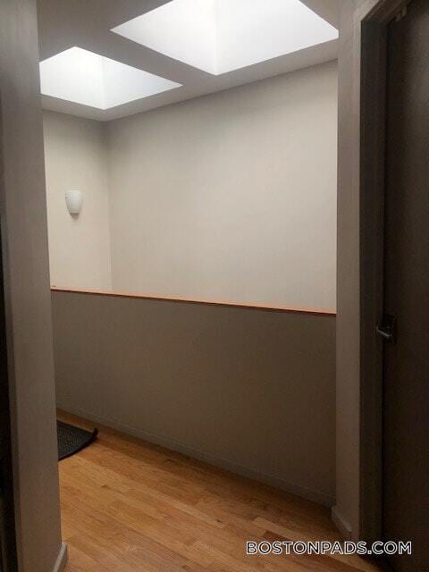 Building Photo - 53 Glenville Ave