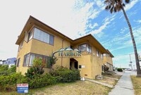 Building Photo - 5642 Angeles Vista Blvd